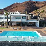 Costa Roja Con Vistas Al Mar, Piscinas, Jacuzzi, Mini Golf Y Pádel En Montaña Roja Playa Blanca (Lanzarote)
