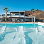 Villa Costa Roja Con Vistas Al Mar, Piscinas, Jacuzzi, Mini Golf Y Padel En Montana Roja Playa Blanca (Lanzarote)