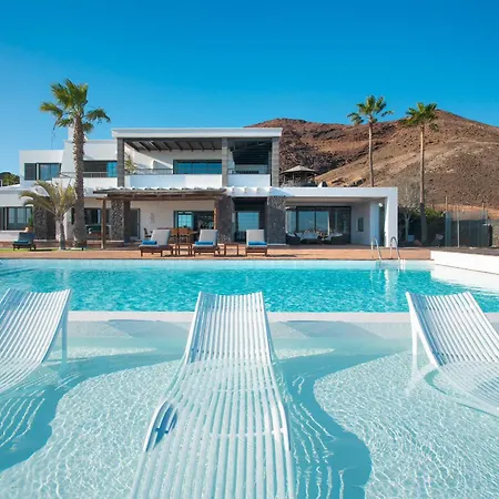 别墅 Costa Roja Con Vistas Al Mar, Piscinas, Jacuzzi, Mini Golf Y Padel En Montana Roja 普拉亚布兰卡