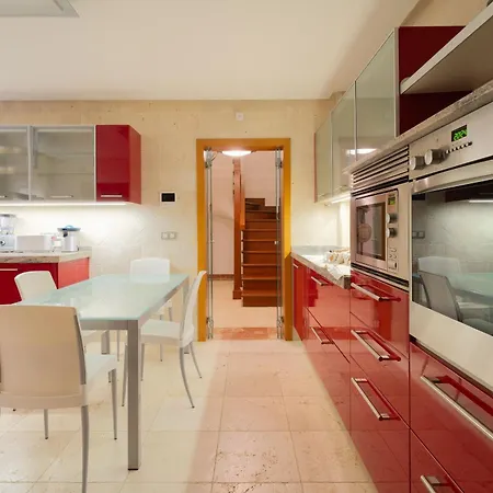 Costa Roja Con Vistas Al Mar, Piscinas, Jacuzzi, Mini Golf Y Padel En Montana Roja * 普拉亚布兰卡