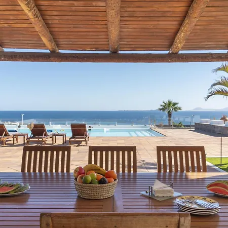 Costa Roja Con Vistas Al Mar, Piscinas, Jacuzzi, Mini Golf Y Padel En Montana Roja *