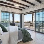 Villa Costa Roja Con Vistas Al Mar, Piscinas, Jacuzzi, Mini Golf Y Padel En Montana Roja Playa Blanca (Lanzarote)