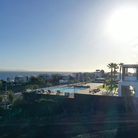 Costa Roja Con Vistas Al Mar, Piscinas, Jacuzzi, Mini Golf Y Padel En Montana Roja * Playa Blanca