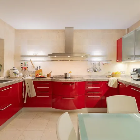 Costa Roja Con Vistas Al Mar, Piscinas, Jacuzzi, Mini Golf Y Padel En Montana Roja