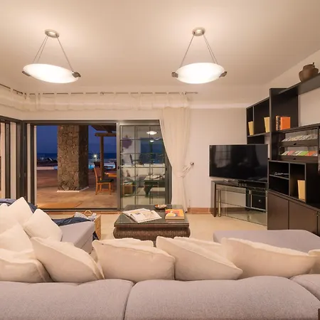 Costa Roja Con Vistas Al Mar, Piscinas, Jacuzzi, Mini Golf Y Padel En Montana Roja Villa *