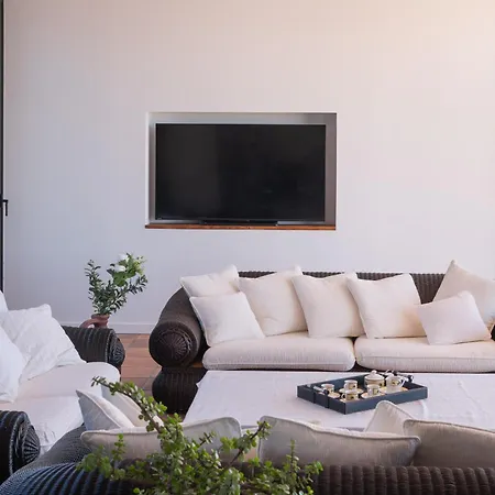 Costa Roja Con Vistas Al Mar, Piscinas, Jacuzzi, Mini Golf Y Padel En Montana Roja Playa Blanca