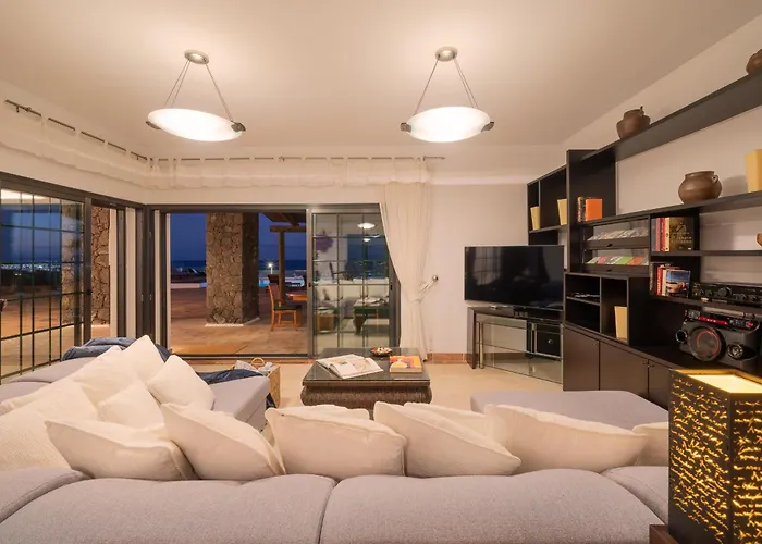 Costa Roja Con Vistas Al Mar, Piscinas, Jacuzzi, Mini Golf Y Padel En Montana Roja Villa *